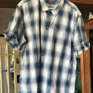 NWT Calvin Klein Jeans Men's Blue & White Plaid Short Sleeve Button-Down Shirt